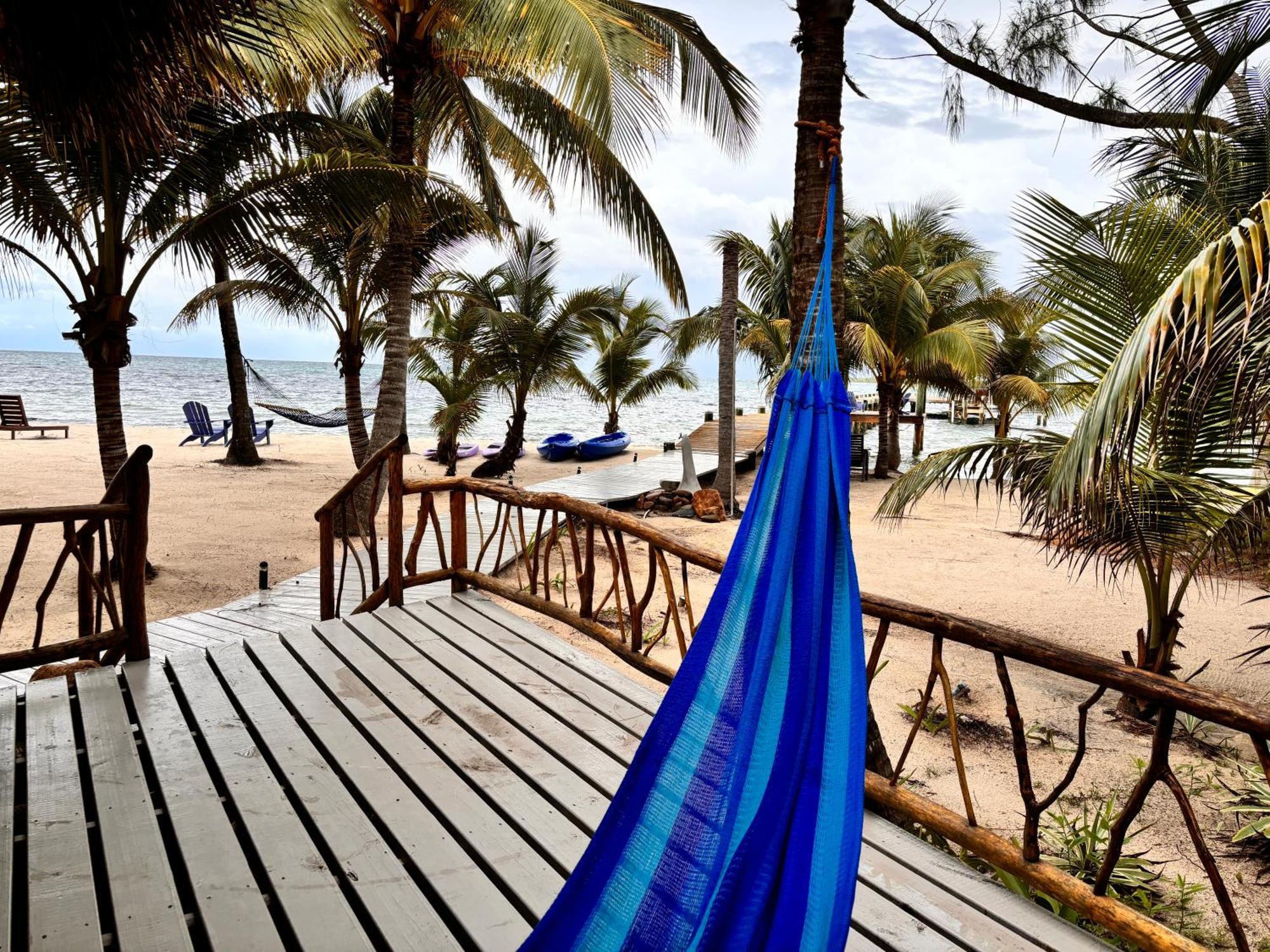 Azure Del Mar Hotell Maya Beach Exteriör bild