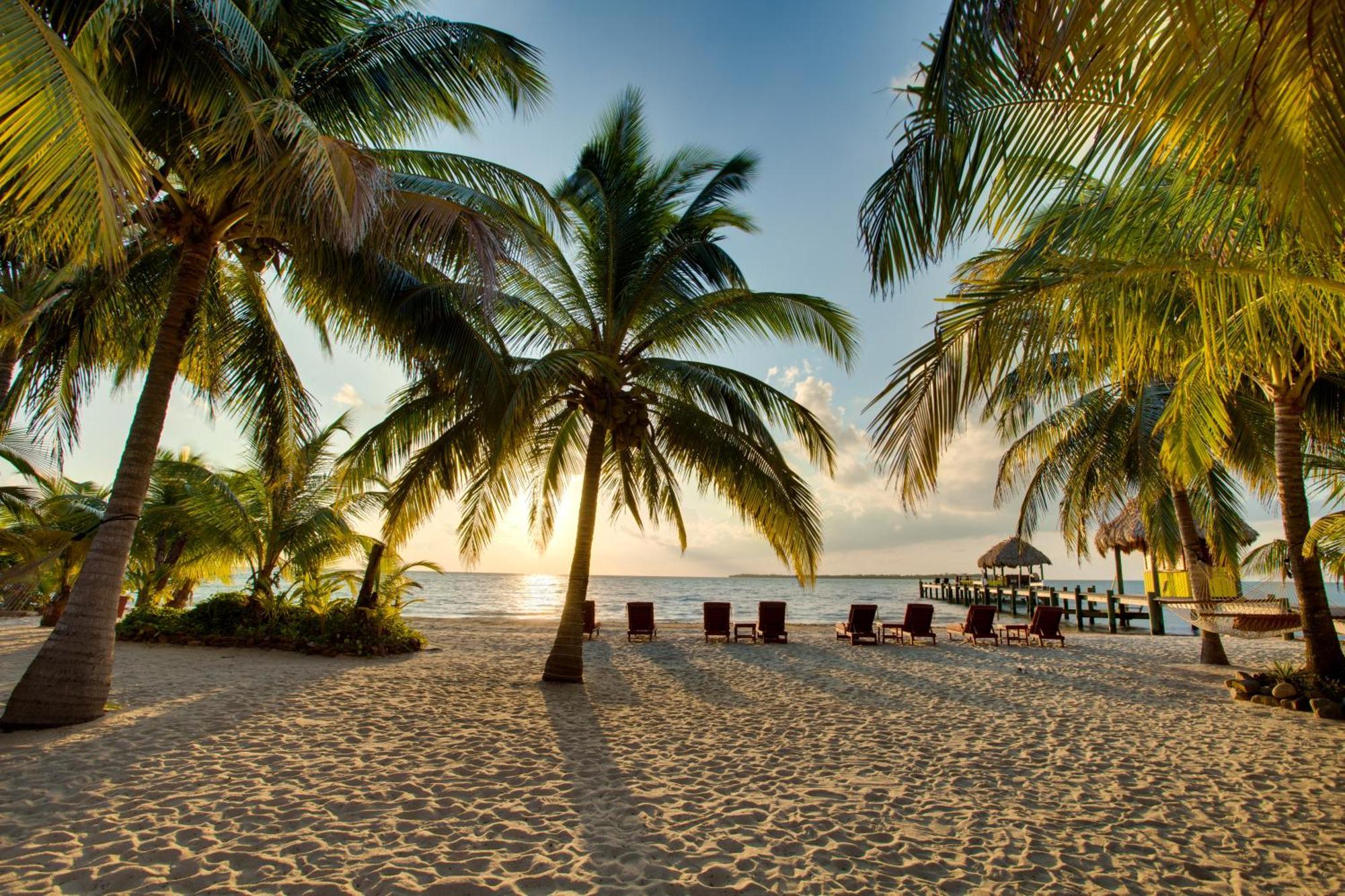 Azure Del Mar Hotell Maya Beach Exteriör bild